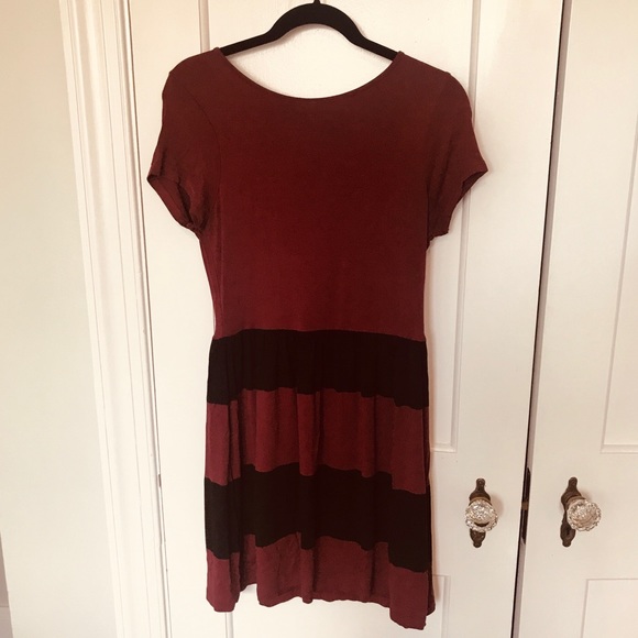 ASOS Burgundy and Black dress - Picture 4 of 4
